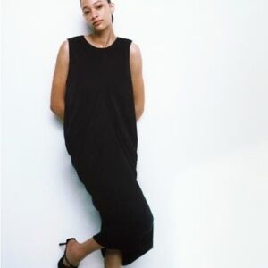 Elegant Black Neckline Detailed Draped Sleeveless Dress